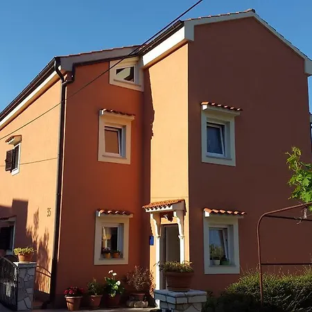 Apartment Nika Cres